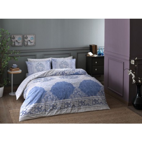 Lenjerie de pat Ranforce Aryan Bleu cu design elegant în albastru și alb decorată cu motive florale