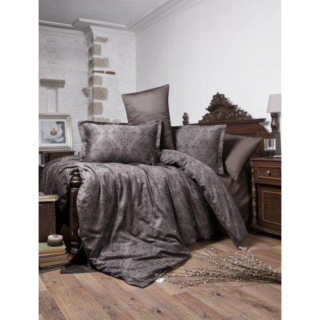 Lenjerie de pat Kavala V1 din satin maro închis cu design elegant, set Ralex Pucioasa