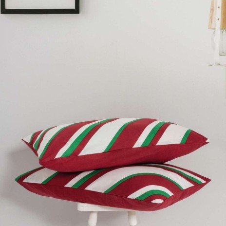 Lenjerie pat Craciun bumbac ranforce Merry Red cu dungi rosii, albe si verzi Cozy Home