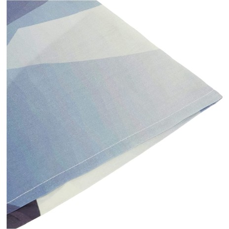 Lenjerie de pat din bumbac ranforce 100% cu model geometric abstract în nuanțe de albastru și gri, decorată cu accente de portocaliu și alb