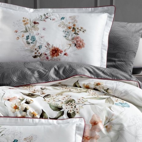 Lenjerie de pat La Romano Floral Grey bumbac satinat 300 TC flori roz piersiciu pe fond alb si model gri