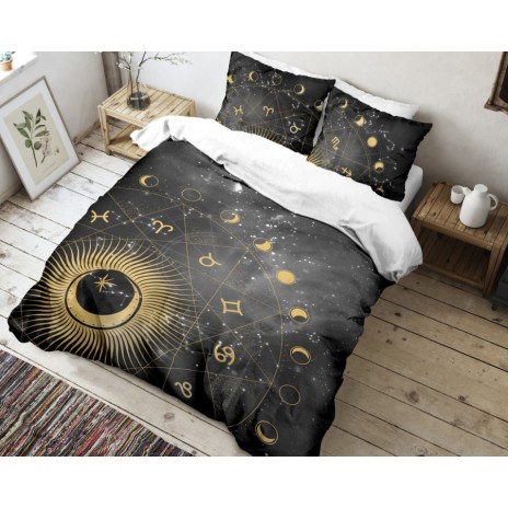 Lenjerie de pat cu design zodiacal auriu și simboluri astrale pe fundal negru stelar
