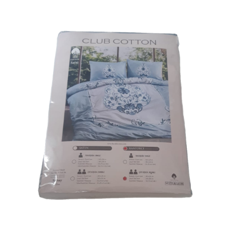 Lenjerie de pat dublu din bumbac 100% ranforce, model Club Cotton Sarai, cu motive florale și ornamentale sofisticate în nuanțe de albastru și alb.