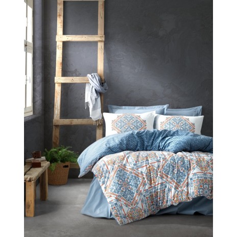 Lenjerie de pat dublu din bumbac 100% ranforce, model Cotton Box Grande Blue, cu motive orientale albastre și albe.