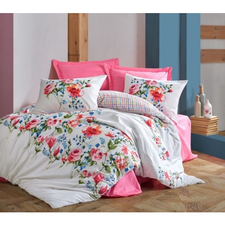 Lenjerie de pat dublu din bumbac 100% ranforce, model Cotton Box Pamela Red, cu imprimeuri florale viu colorate în nuanțe de roșu și alb.