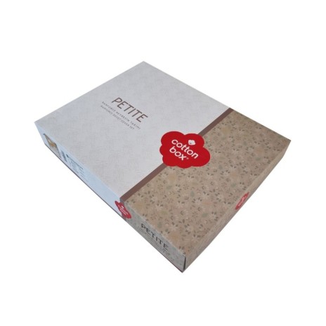 Lenjerie de pat din bumbac 100% ranforce, de la Cotton Box, model Penny Roz, cu design floral delicat în nuanțe de roz și albastru deschis.