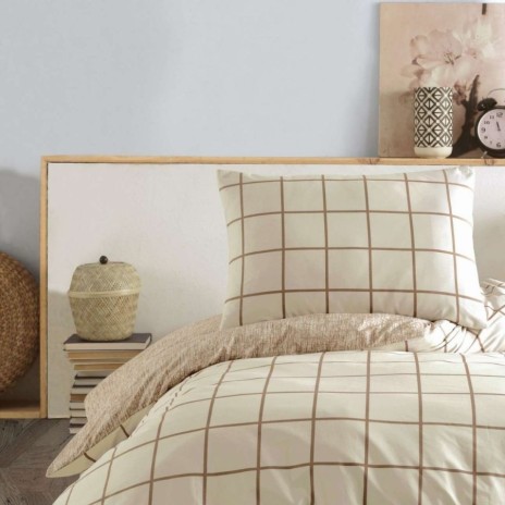 Lenjerie pat dublu bumbac ranforce cu elastic Kare bej Cozy Home cu carouri crem