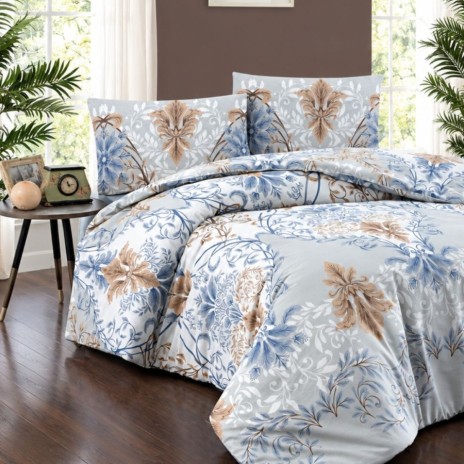 Lenjerie pat Lara Blue First Choice din bumbac 100% ranforce cu elastic si imprimeu floral albastru si bej pe fundal gri deschis