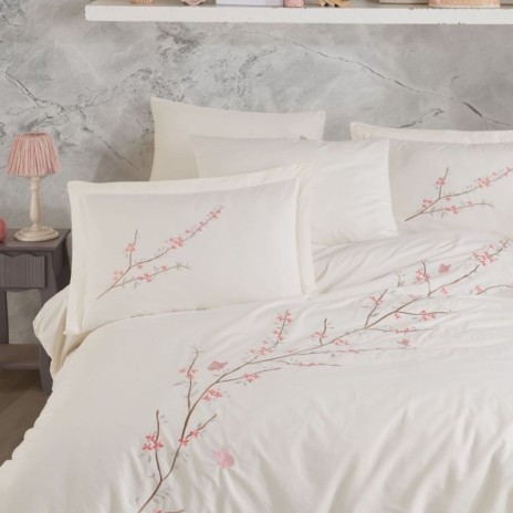 Lenjerie pat dublu poplin fin cu broderie florala Vera crem
