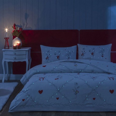 Lenjerie pat dublu fosforescenta cu inimioare TAC Amoura glow in the dark