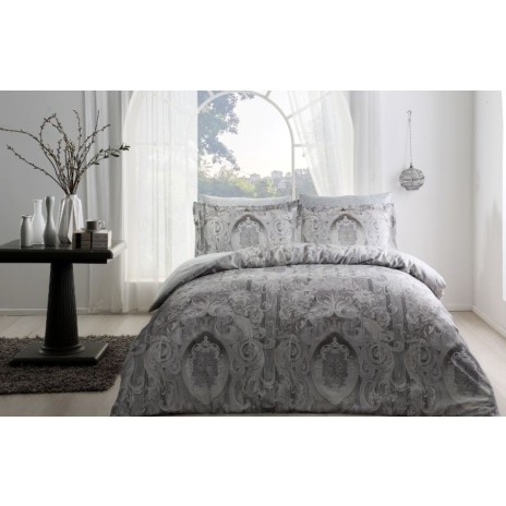 Lenjerie de pat dublu satin de lux TAC model Grona gri cu imprimeu baroc digital, fabricată din 100% bumbac satinat.
