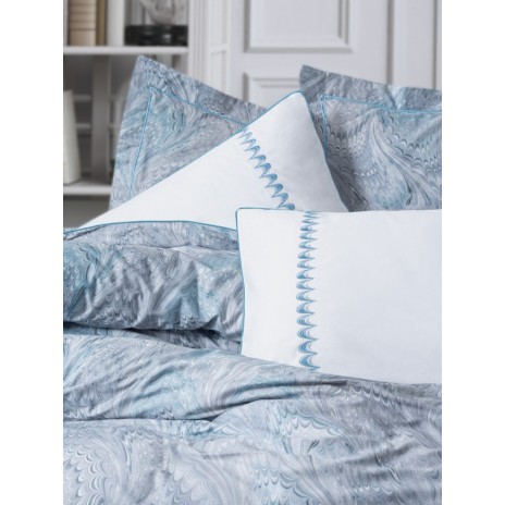 Lenjerie de pat CottonBox Stilla Blue, design abstract albastru și gri, bumbac 100% satinat mercerizat
