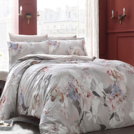 Lenjerie de pat Lyric cu imprimeu digital cu flori pastelate, din bumbac satinat 100%, set de 6 piese