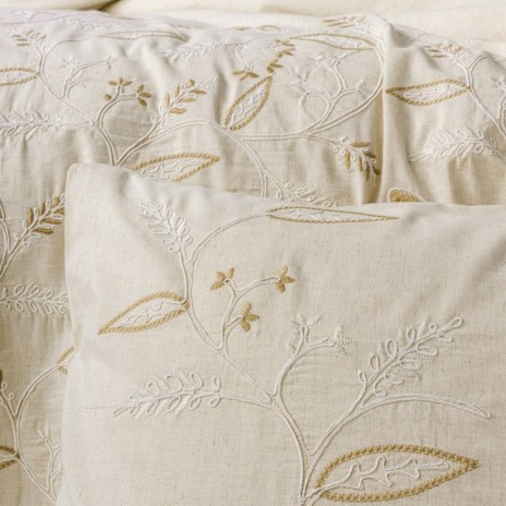 Lenjerie pat in si bumbac cu broderie frunze, Cotton Box, Lapelis Bej – 6 piese, crem cu detalii vegetale bej si alb