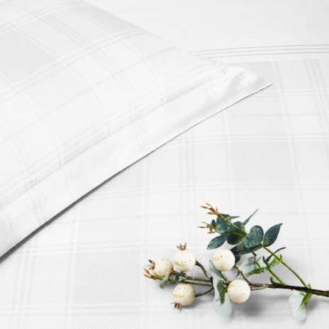 Lenjerie pat dublu TAC Carly Alb din bumbac satinat jacquard 220 TC cu model discret in carouri