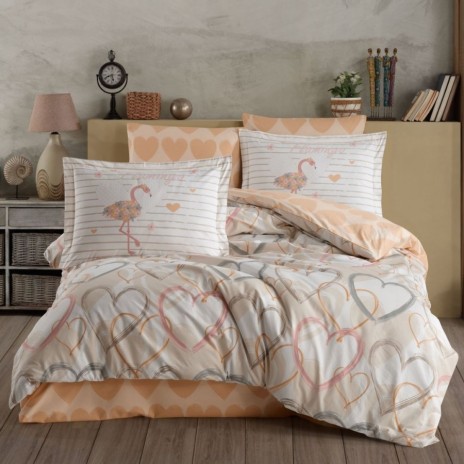 Lenjerie de pat dublu din poplin percale Hobby Home cu design adorabil cu flamingo și inimioare în nuanțe de roz și bej
