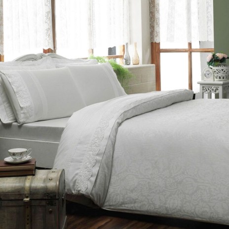 Lenjerie de pat Alida din satin ecru cu design jacquard elegant, set Tac