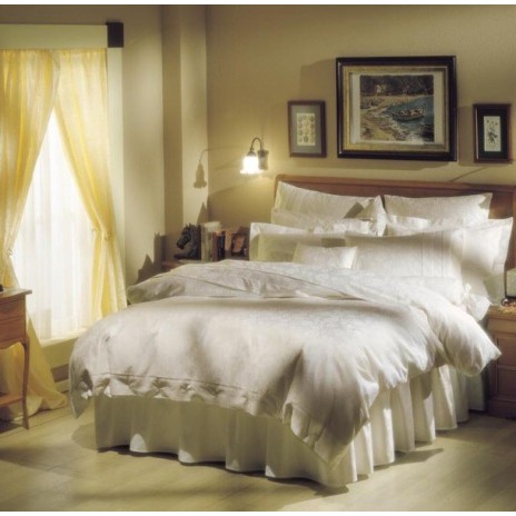 Lenjerie de pat Jakaranda din satin dublu ecru cu design jacquard elegant, set Tac