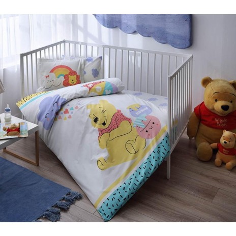 Lenjerie de pătuț Disney Winnie the Pooh, design colorat cu norișori, curcubee și inimioare, 4 piese, bumbac