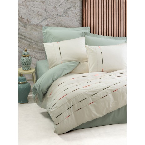 Lenjerie de pat Cotton Box Ivory Green, bumbac 100% ranforce, broderii elegante, set 6 piese, culori ivory și verde.