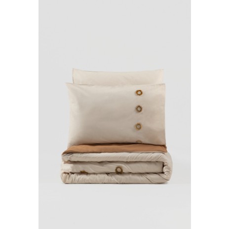 Lenjerie de pat Cotton Box Nomi Beige, bumbac 100% ranforce, broderii elegante, set 6 piese, culori bej și crem.