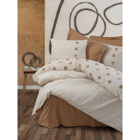 Lenjerie de pat Cotton Box Nomi Beige, bumbac 100% ranforce, broderii elegante, set 6 piese, culori bej și crem.