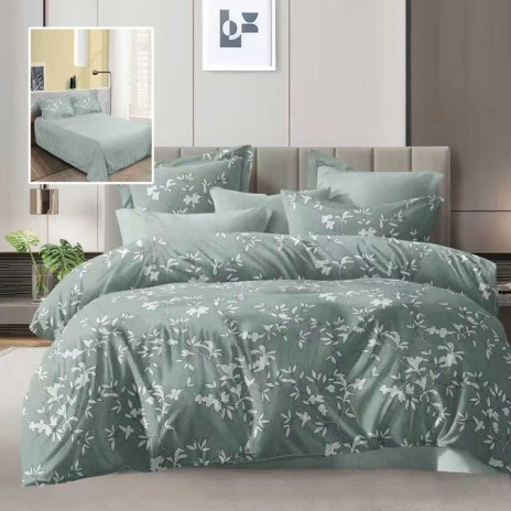 Lenjerie de pat dublu verde pastel cu imprimeu flori albe si cearsaf drept uni verde deschis