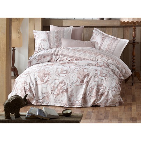 Lenjerie de pat bumbac 100% ranforce Varna cu design floral rafinat în nuanțe de roz pal și crem, decorată cu motive ornamentale delicate