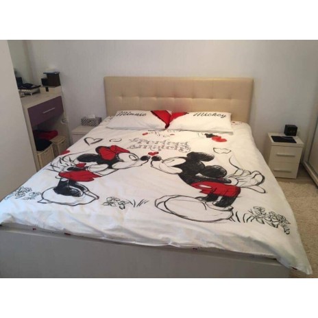 Lenjerie de pat dublu Disney Perfect Match, imprimeu alb negru roșu, Minnie și Mickey Mouse, 4 piese, bumbac