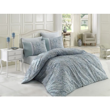 Lenjerie de pat din bumbac ranforce Siria V2 cu design floral baroc, în nuanțe de albastru deschis și alb