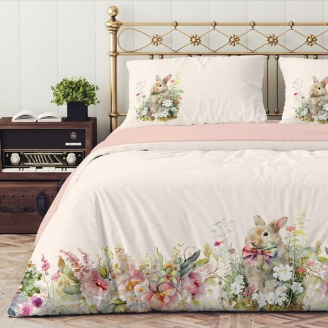 Lenjerie de pat dublu din bumbac ranforce 100%, model Vinca cu imprimeu de iepurași și flori pastelate.