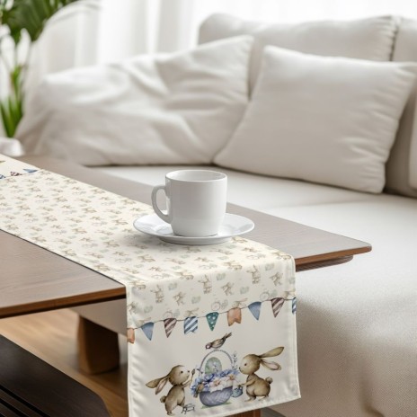 Napron Paste 40x200 cm bumbac 100%, model cu iepurași, ghirlande și coș pascal – Club Cotton Feta