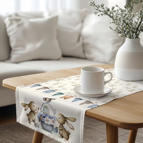 Napron Paste 40x200 cm bumbac 100%, model cu iepurași, ghirlande și coș pascal – Club Cotton Feta