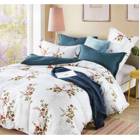 Lenjerie de pat albă cu floricele roșii și verzi, set de 4 piese, ofertă 1+1 gratis