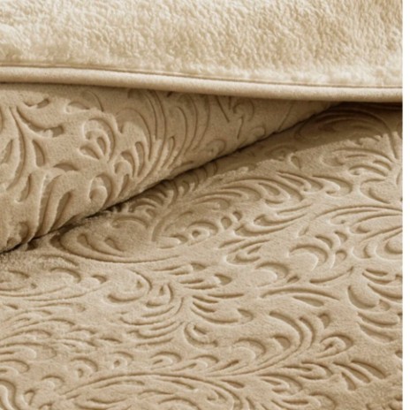 patura embosata TAC Doressa camel 220x240 cm model ornamental reliefat utilizata ca patura sau cuvertura decorativa pentru pat