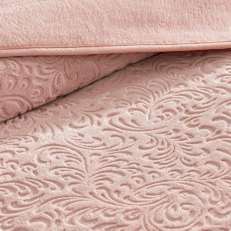 patura embosata TAC Doressa roz 220x240 cm model ornamental reliefat utilizata ca patura sau cuvertura decorativa pentru pat