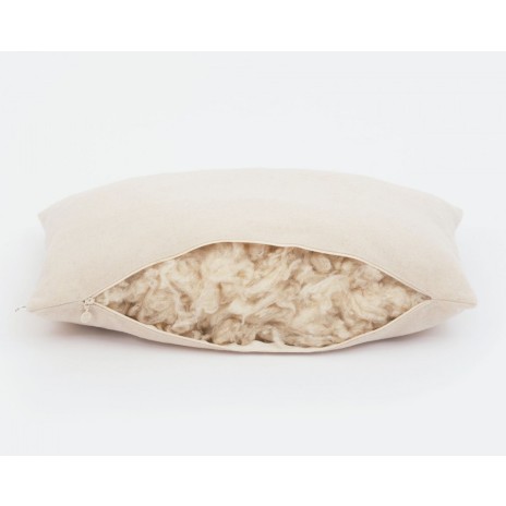Pernă bebelusi din lână 100% naturală, oferind suport ergonomic și confort termic optim,