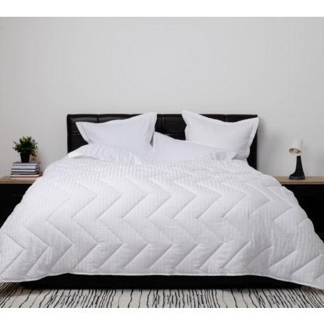 Pilota alba lana 100% naturala Pucioasa 200x215 cm, fata damasc, confort si caldura pentru noptile reci de iarna
