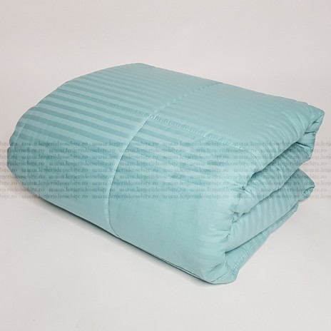 Pilota lana 100% naturala cu fata din damasc, verde mint, dimensiune 160x210 cm, fabricata in Romania