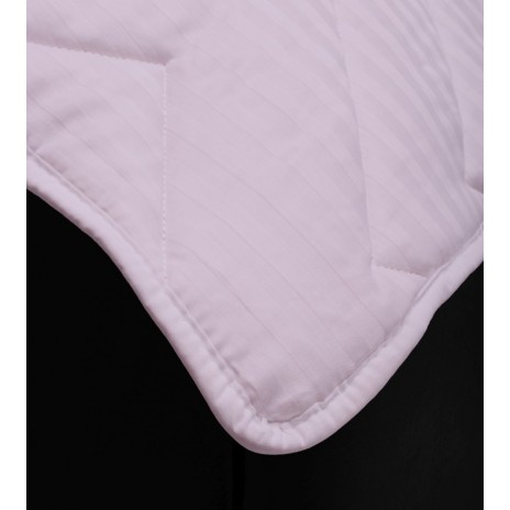 Pilota lana 100% naturala cu fata din damasc, roz, dimensiune 160x210 cm, fabricata in Romania