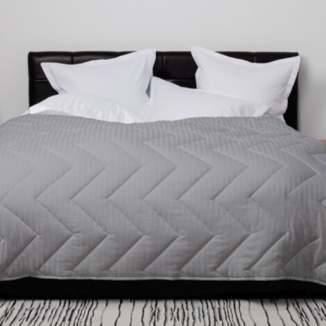 Pilota gri deschis lana 100% naturala Pucioasa 200x215 cm, fata damasc, confort si caldura pentru noptile reci de iarna
