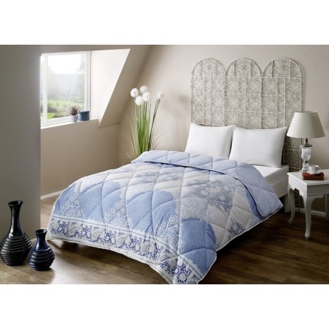 Pilota polar bleu TAC 155x215 cm, matlasata in romburi, ideala pentru sezonul rece