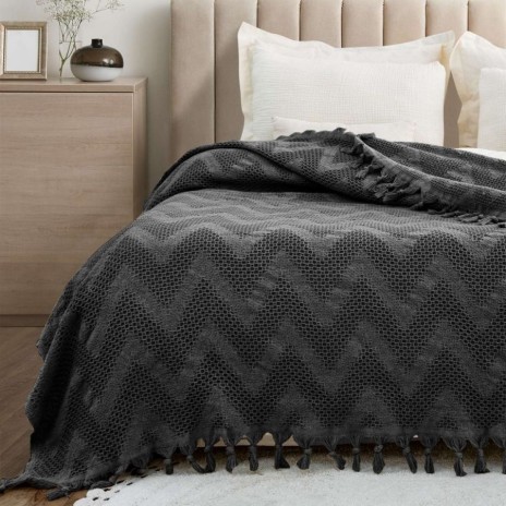 Pled bumbac reciclat Naomi Antracit 200x230 cm cu ciucuri și model zig-zag