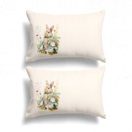 Set de 2 fețe de pernă 50x70 cm, model Vinca 3D cu imprimeu digital cu iepuraș între flori delicate pe un fundal roz pal.