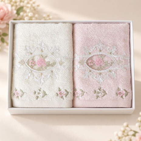 Set 2 prosoape bambus si bumbac 50x90 cm, ecru si roz, cu broderii florale si dantela