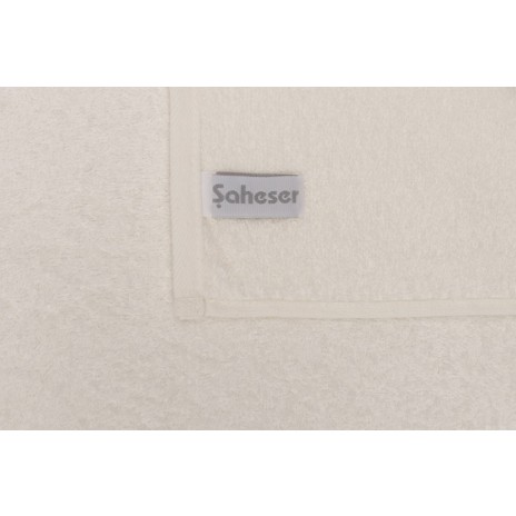 Set 2 prosoape de baie cu broderie, Saheser, bumbac 100%, Inima in palma