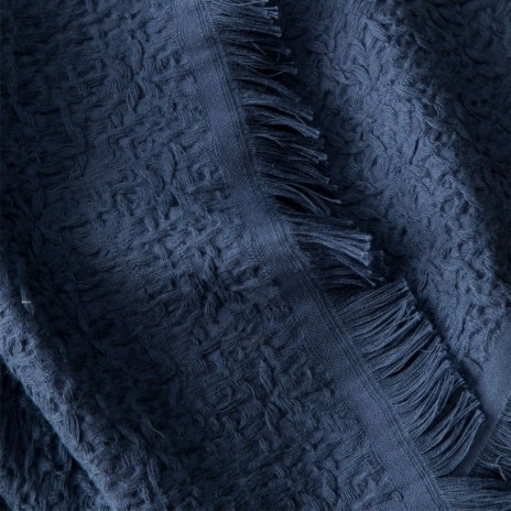 Set cuvertura jacquard albastra Lude Crown albastru First Choice cu fete de perna gri bej brodate cu pasari in zbor