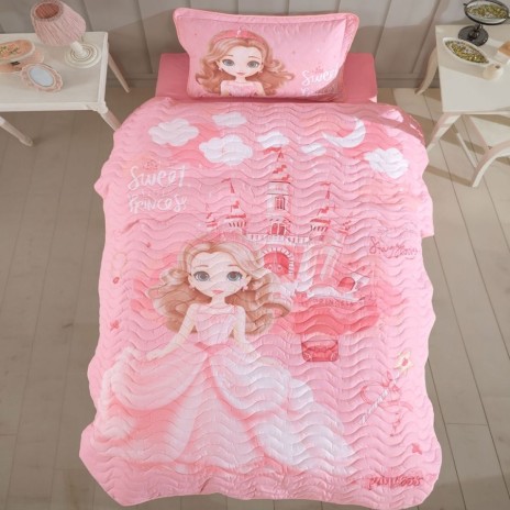 Set cuvertura roz matlasata copii Sweet Princess cu printesa si castel si 1 fata de perna