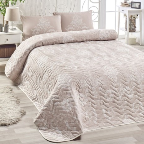 Set cuvertura matlasata 200x220 cm + 2 fete perna cu model floral alb pe fundal Bej