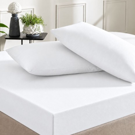 set husa pat cu elastic 160x200 cm TAC Alb din bumbac ranforce 100% cu 2 fete de perna 50x70 cm
